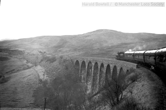 http://www.nwrail.org.uk/hb610122-arenig-3.JPG